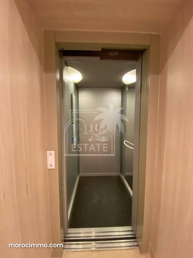 For Sale – Apartment in the Heart of Guéliz, Close to Plaza — 3