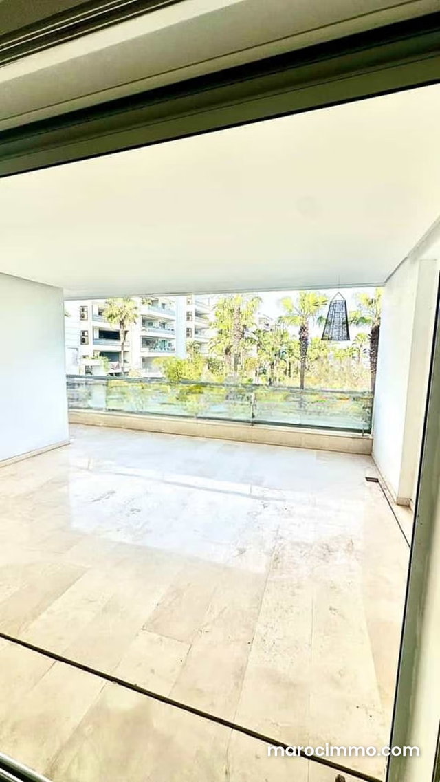 Appartement à Vendre de 226.0 m² à Casablanca, Sindibad — 3