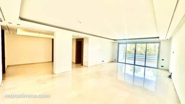 Appartement à Vendre de 226.0 m² à Casablanca, Sindibad — 2