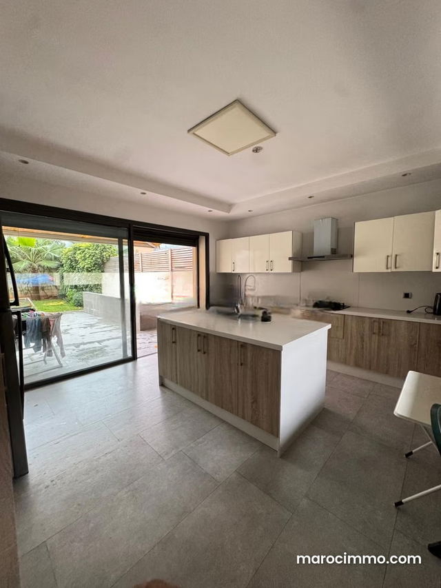 Villa Jumelée de Prestige à vendre à Ville Vert — بوسكورة