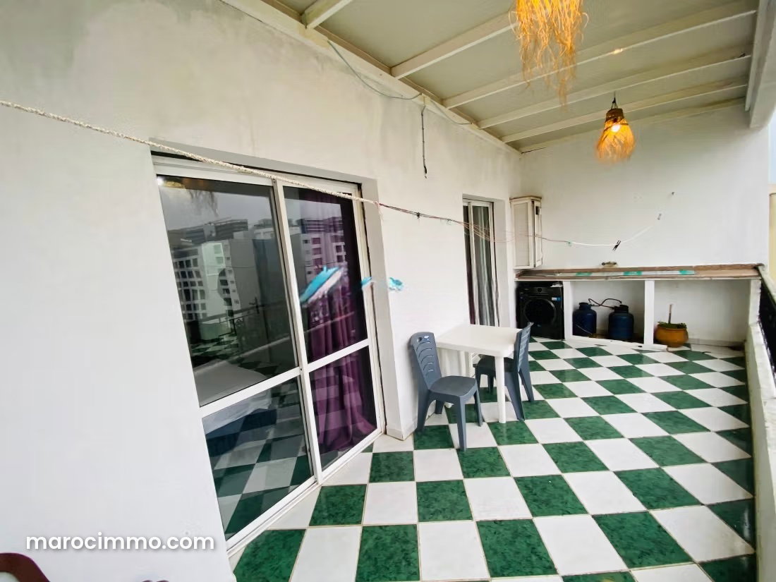 Apartment with Terrace and Pool in Central Tangier — Tangier