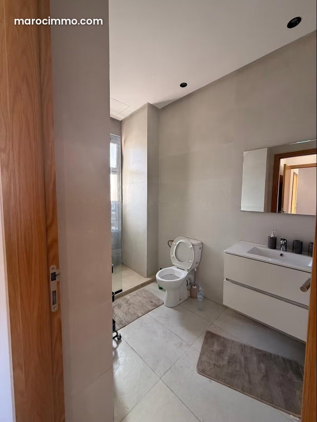 Appartement en vente à Route de Tahanaout. 2 chambres. Meublé — 5