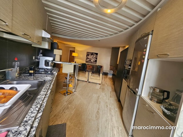Studio avec terrasse etage eleve — 2