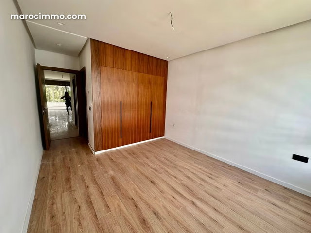 Appartement neuf à louer – Souissi Mazhar living — 2