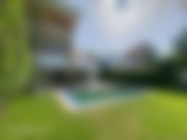 فيلا رحبة بمسبح وحديقة للكراء في حي فيل فيرت ببوسكورة — بوسكورة