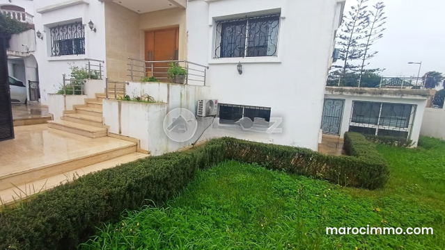 Villa à vendre 300 m², 4 chambres Hay Riad Rabat — Rabat
