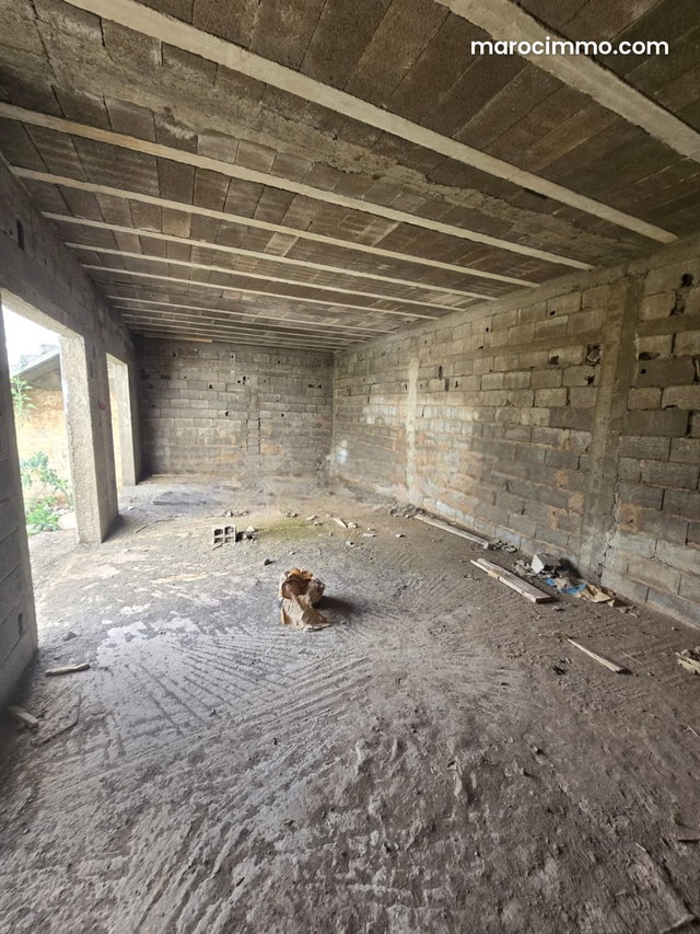 Villa en construction avec permis, terrain 494m² — 4