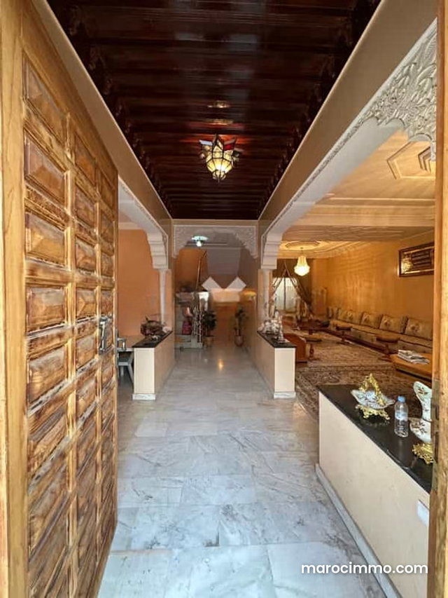 Villa à Vendre de 240.0 m² à Marrakech, Lotissement Les Palmiers — 5