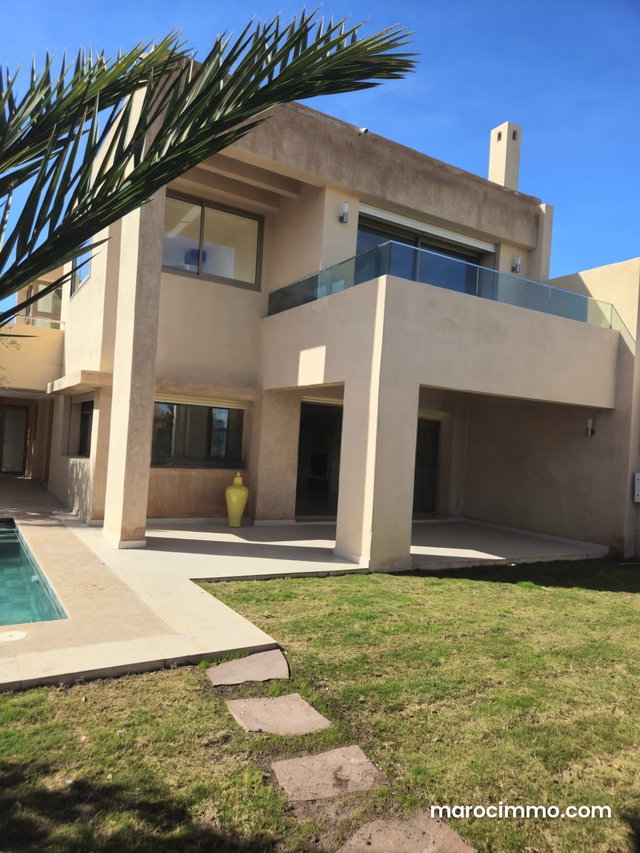 Luxury Villa for Sale in Prestigia — 2
