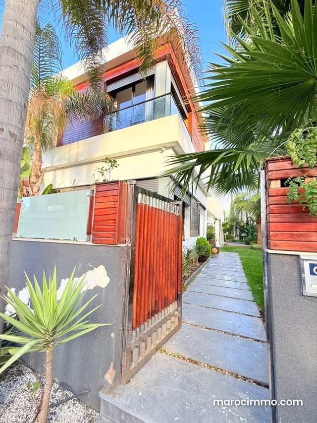 Luxurious Standalone Villa in the Green City — 2