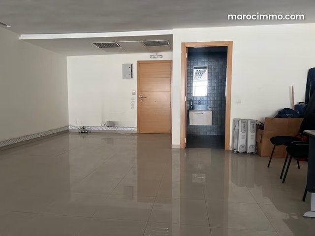 Bureaux à l'achat en Centre Ville. Superficie 100 m² — 2