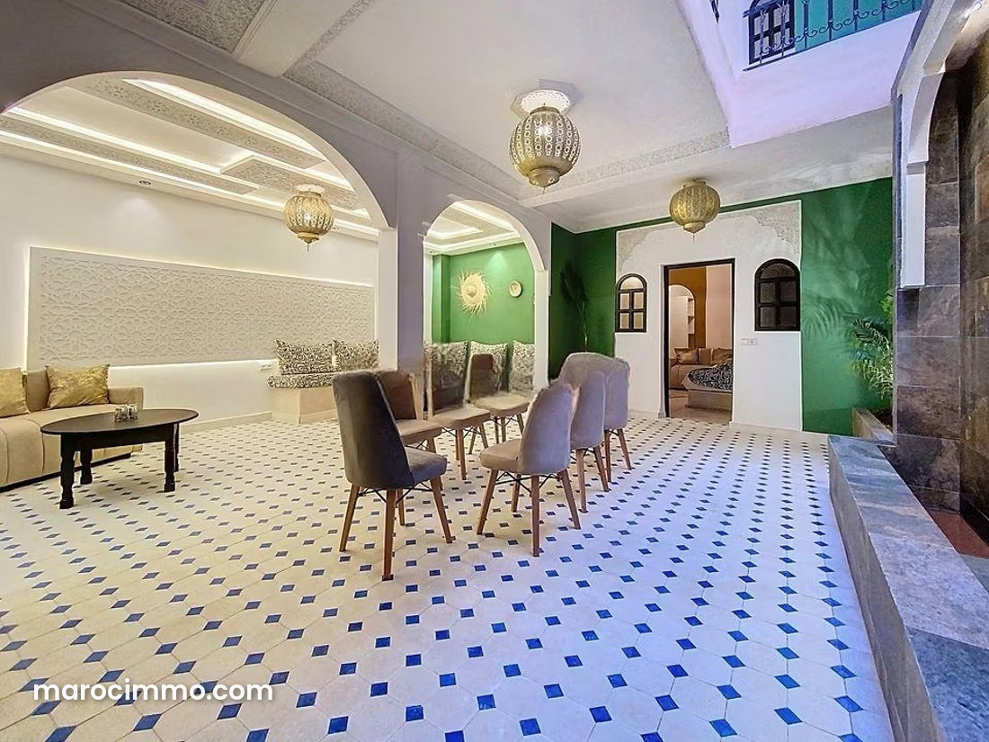 Riad 4 chambres avec piscine et terrasse, Bab Ghmat Marrakech — Marrakech