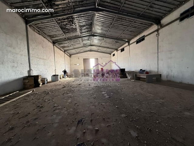 Grand hangar / EntrepÃt en location à skhirat — الصخيرات