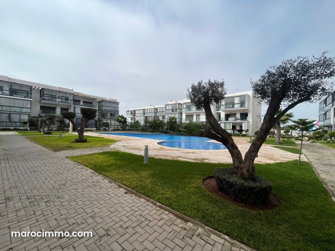 140 sqm apartment with terrace and swimming pool in Dar Bouazza — Dar Bouazza