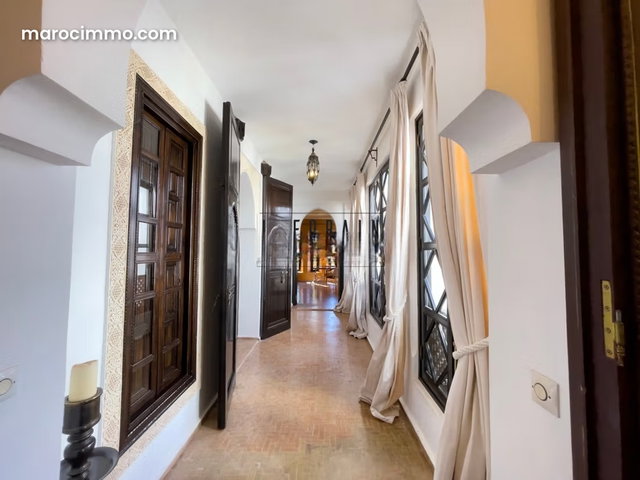 Villa Riad de Prestige à Louer — 5