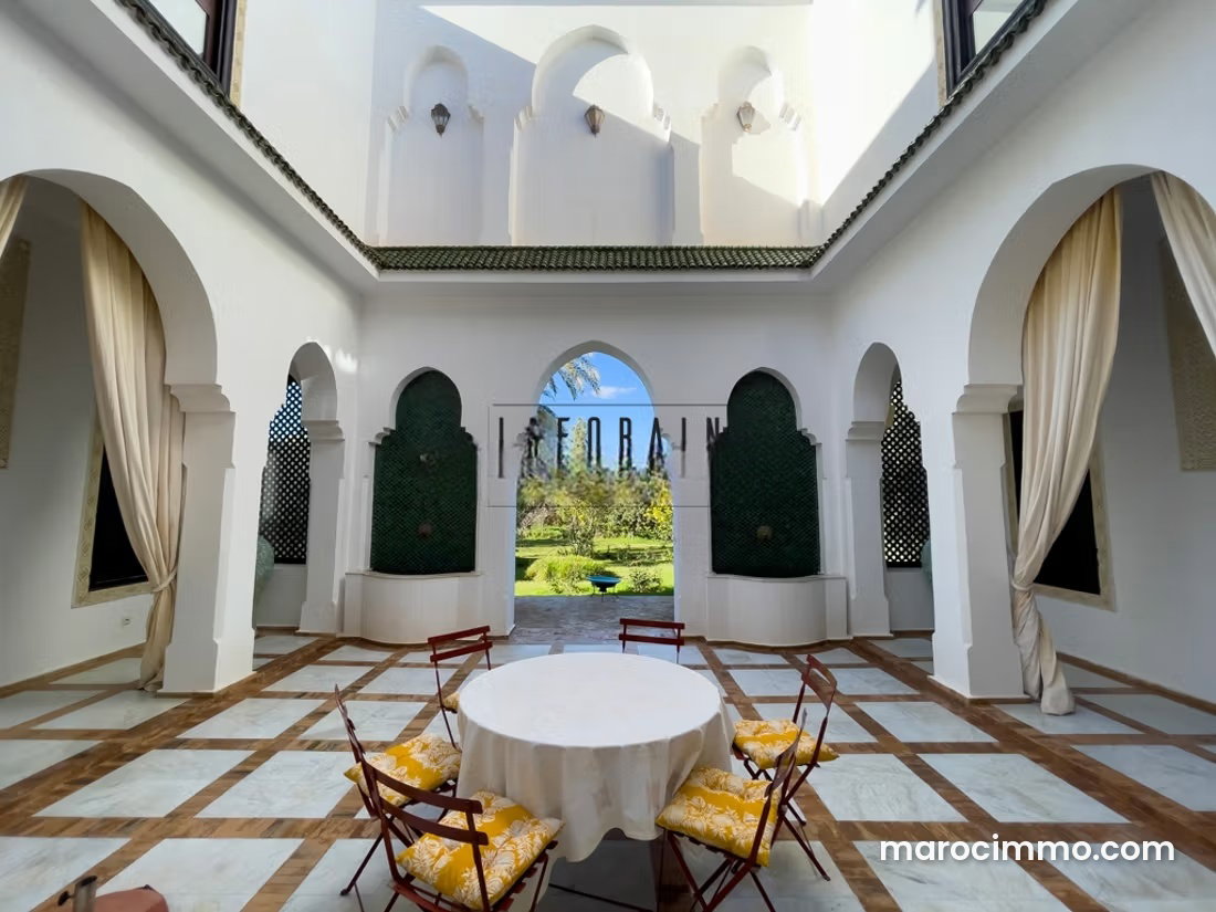 Villa meublée 431 m², piscine et vue montagne, Marrakech — Marrakech