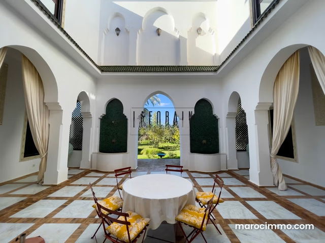 Villa Riad de Prestige à Louer — Marrakech