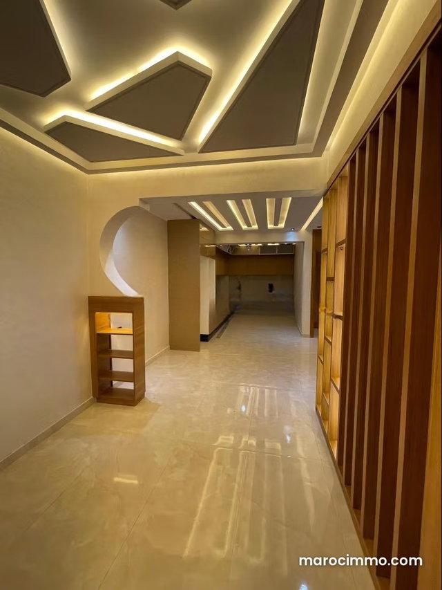 Appartement rénové de standing – Résidence sécurisée à Guéliz, proche Zara — 2