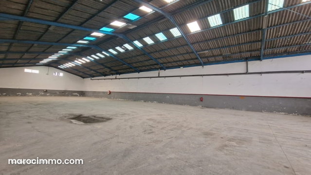 Local commercial à louer à Aïn Sebaâ. Superficie 2160 m² — 2