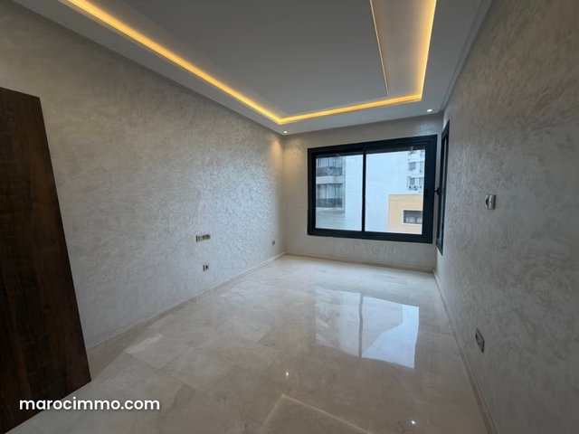 Appartement en location à Les princesses. 4 pièces. Porte blindée et résidence sécurisée — 4