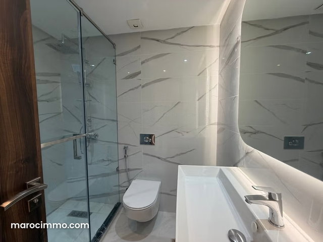 Appartement en location à Les princesses. 4 pièces. Porte blindée et résidence sécurisée — 5