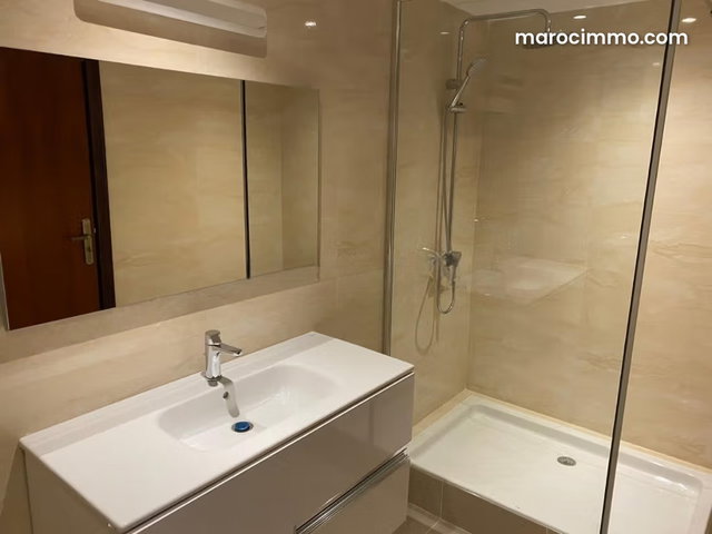 Agdal Appartement spacieux à louer — 2