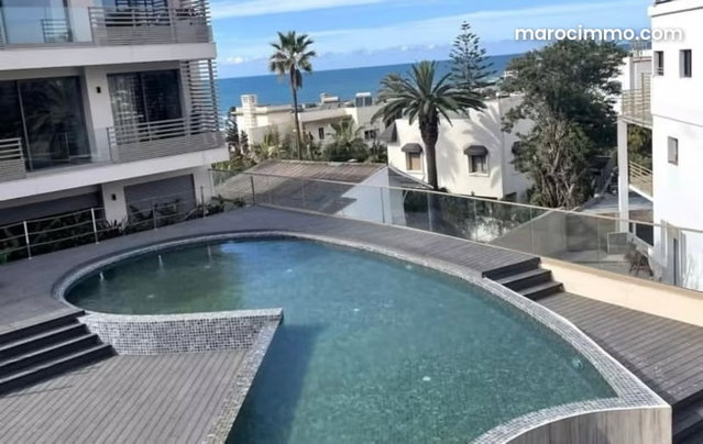 Très belle studio de lux meublé à louer à Ain Diab — 5