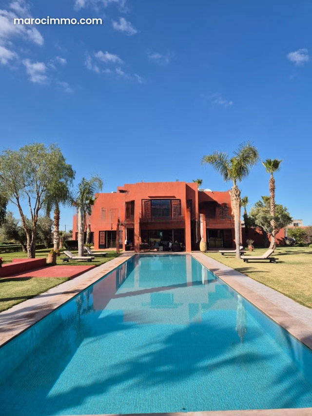 Exceptional View of the Atlas for this property built on a beautiful landscaped plot with large orchard — 3