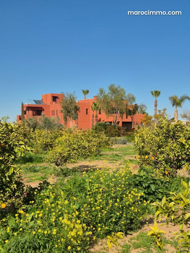Exceptional View of the Atlas for this property built on a beautiful landscaped plot with large orchard — 4