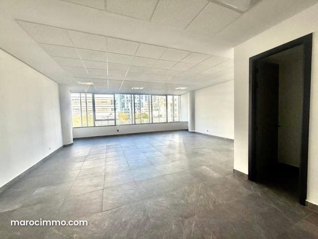 Plateau de bureau 68m casa finance city — 2