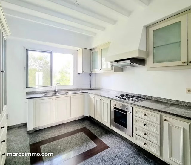 Superbe appartement de 3ch vide à louer à Ain diab — 4