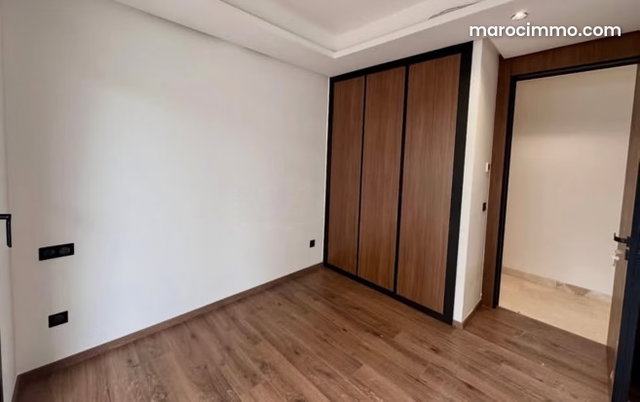 Superbe appartement de 3ch meublé à louer à CFC — 3