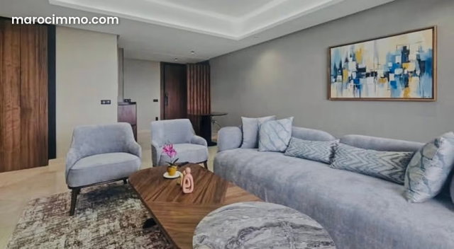 Superbe duplex meublé à louer à CFC Dernier Étage — 2