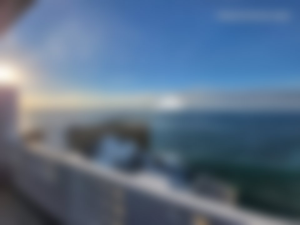 رياض جذاب بإطلالة على البحر وسط أصيلة
