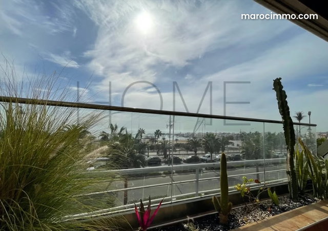 Spacieux Appartement avec terrasse face à la mer — 4