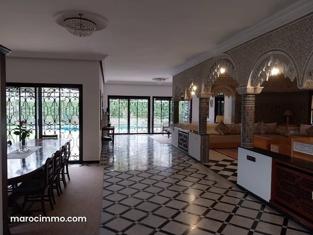 Villa à louer à Hay Riad — 4
