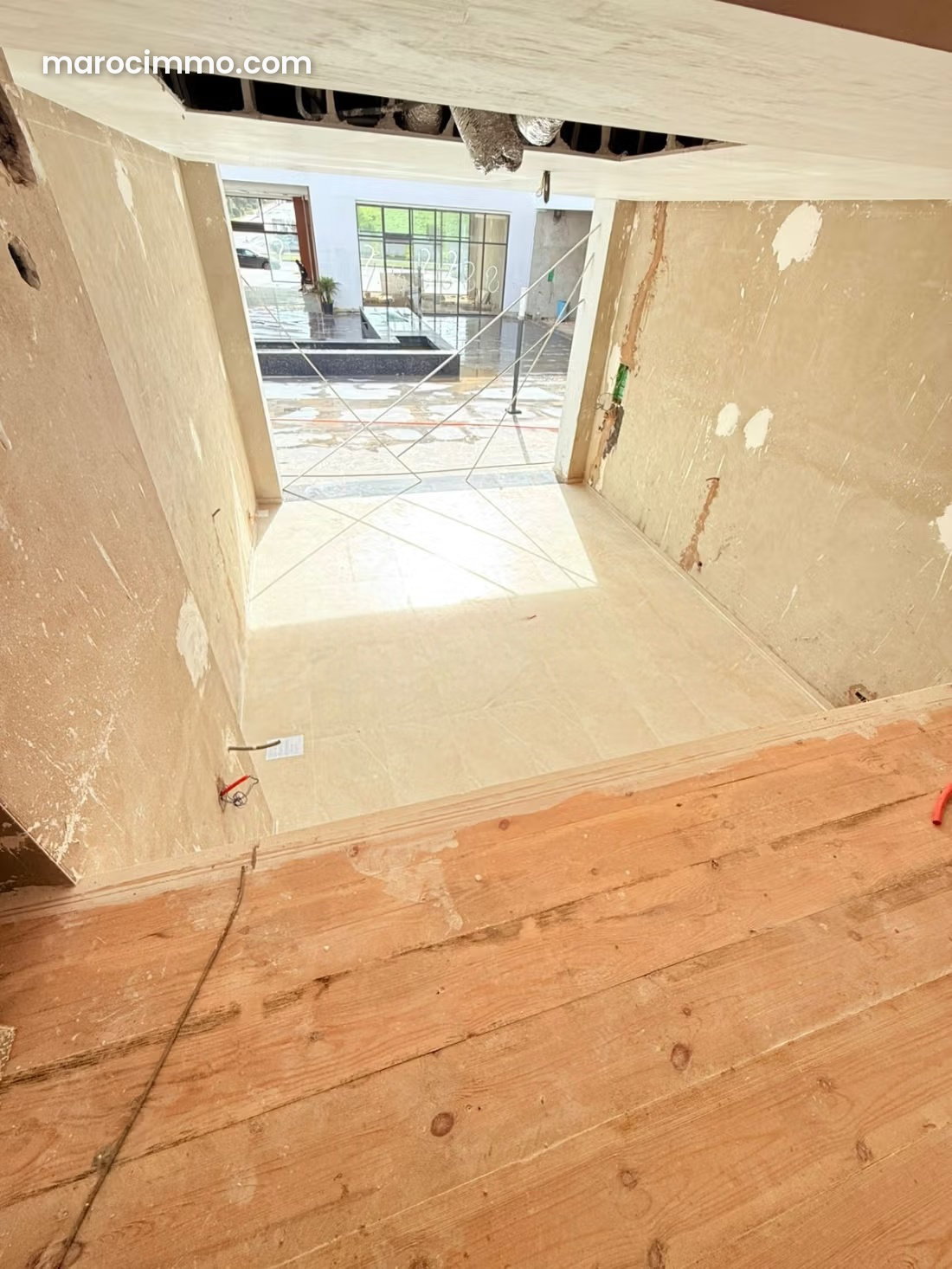 84 m² Commercial Premises with Mezzanine, Ville Verte Bouskoura — Bouskoura