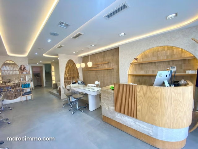 114m Oasis Beauty Salon for Rent — 5