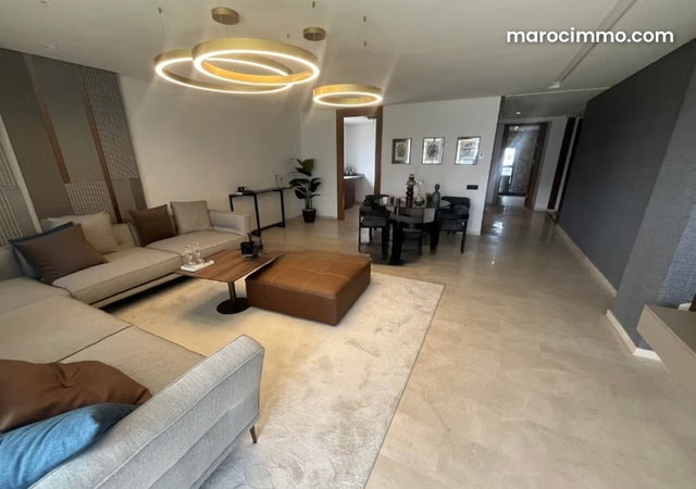 Superbe appartement de 3ch à vendre à CFC — 2