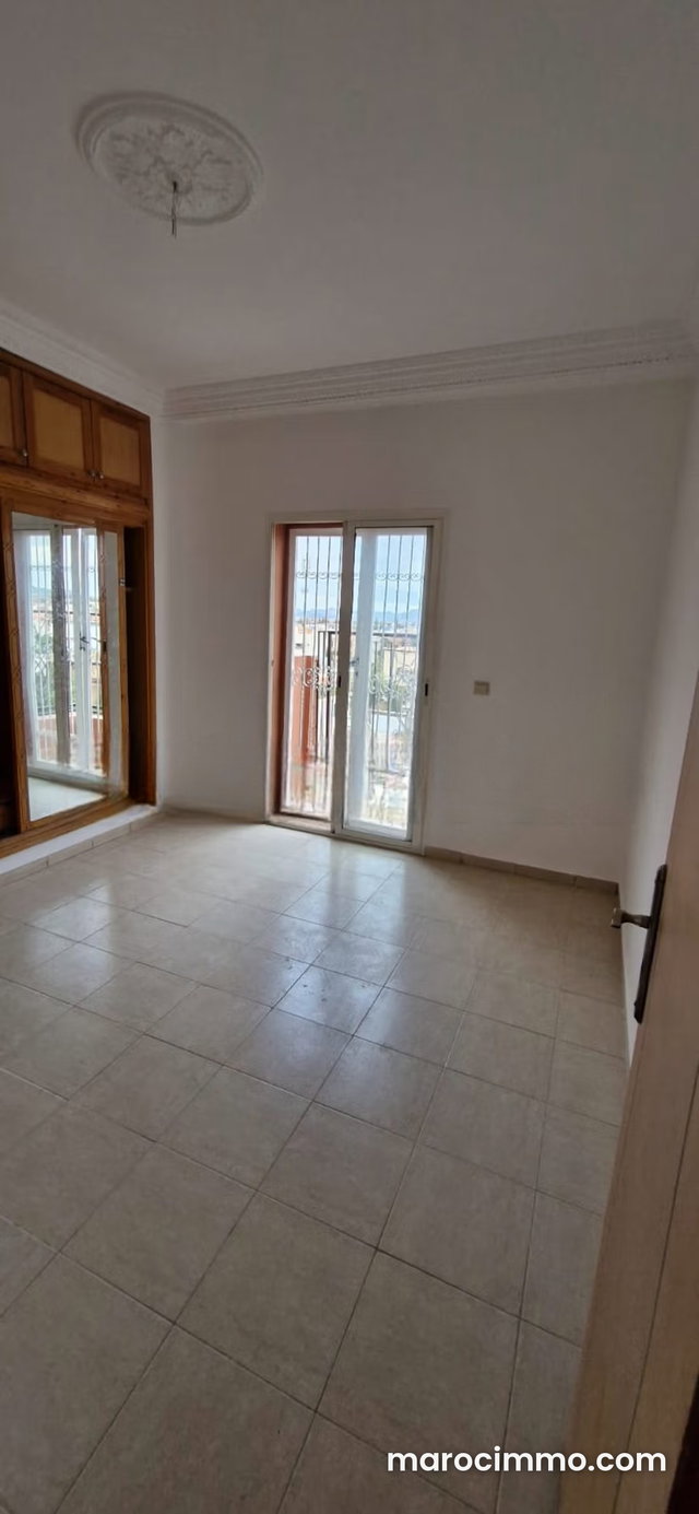 Bel appartement en VENTE à massira 3.3 pièces conf — 2