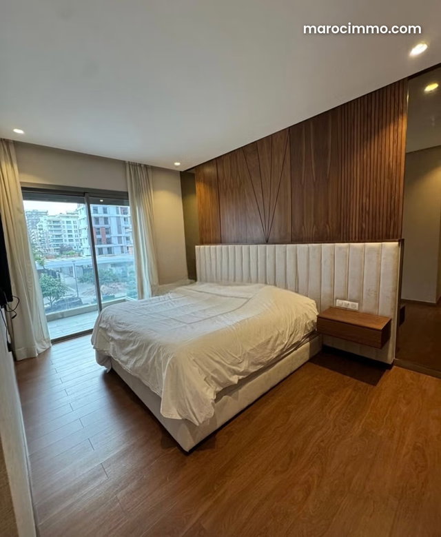 Superbe appartement vide à louer à CFC — 3
