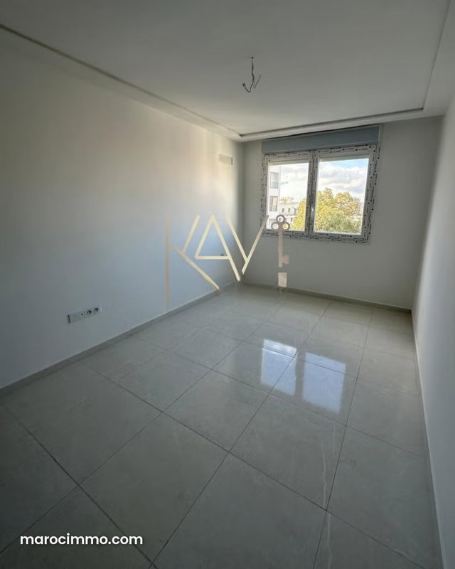Appartement 2 chambres – 77 m² – Résidence sécurisée avec piscine — 2