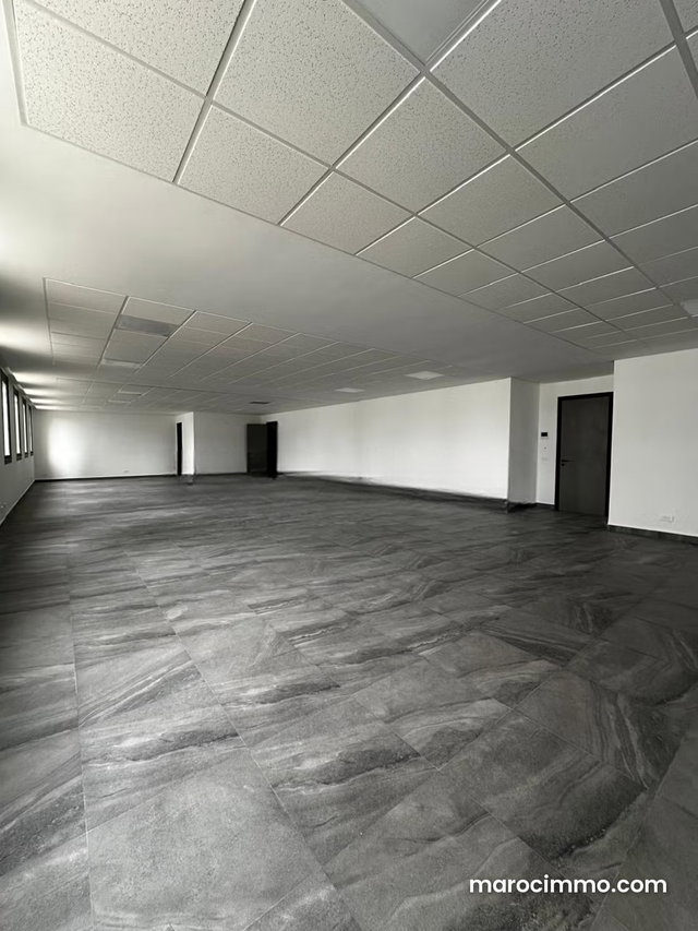 High-End Office Space for Rent – CFC Quarter — 4