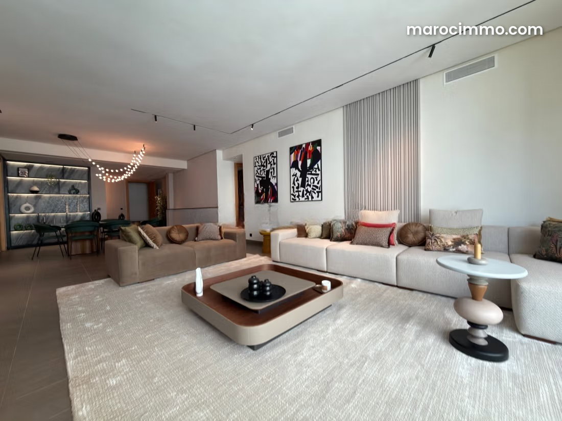 193 sqm Apartment, 2 Bedrooms, Aïn Diab, Casablanca — Casablanca