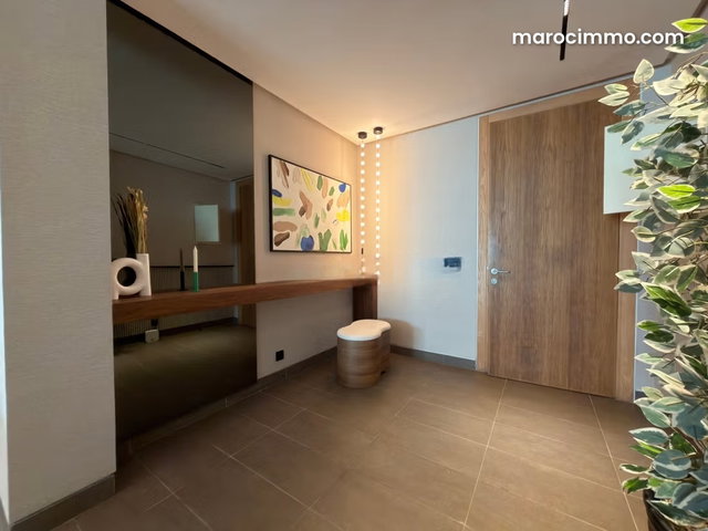 Luxury 193 m2 Apartment in Ain Diab's Heart — 2
