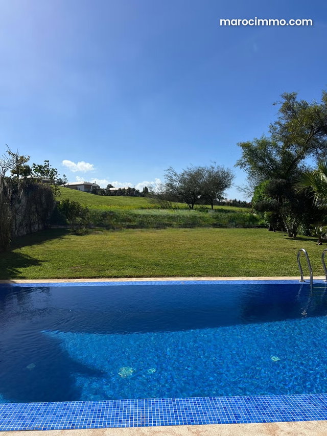 Villa front golf plein sud à la cgi 4 chambres — 2