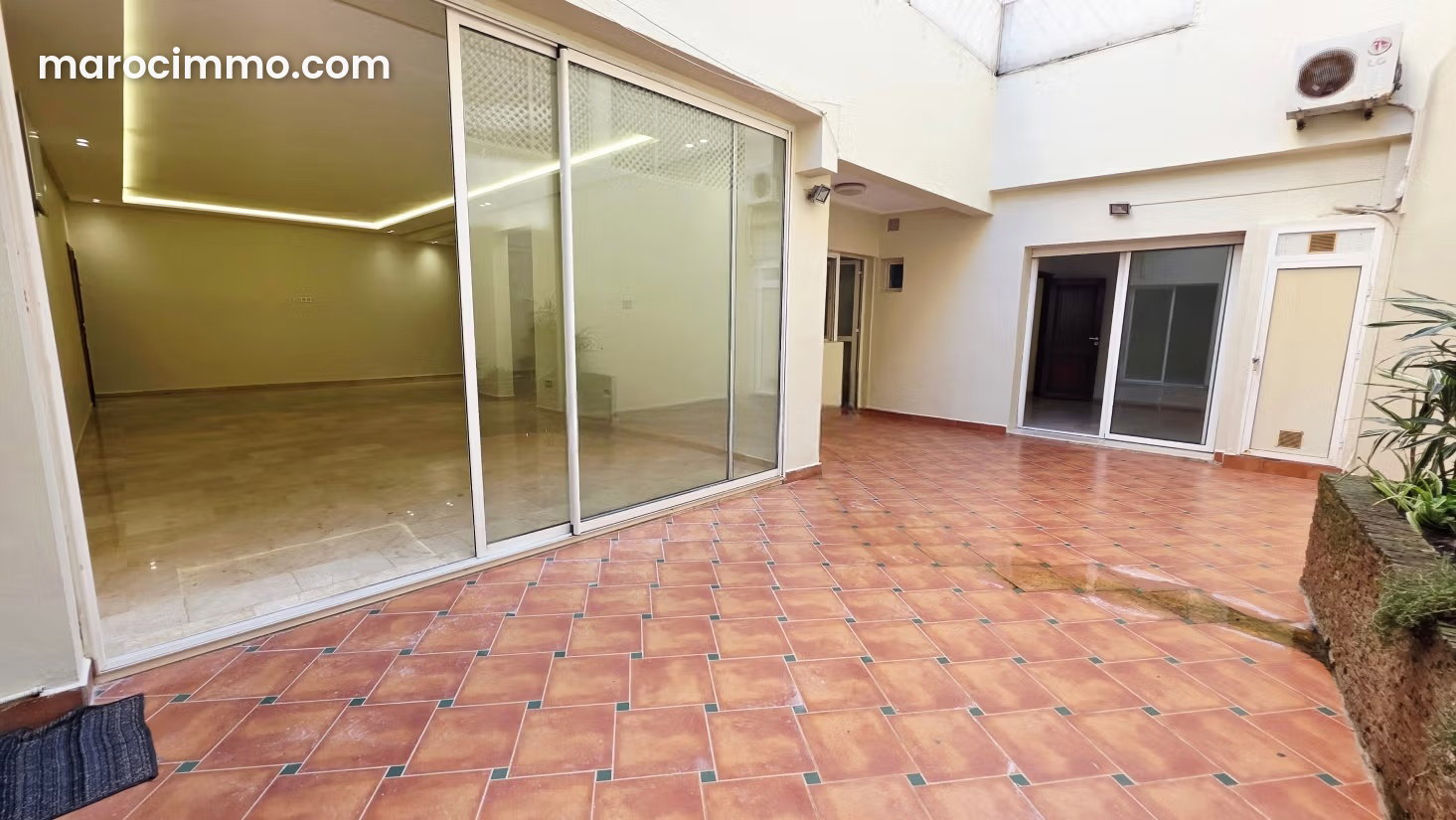Appartement 230 m², 4 chambres avec garage, Maarif, Casablanca — Casablanca