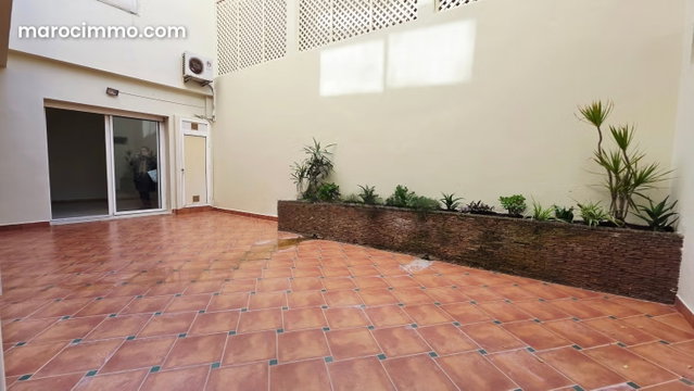 Top appartement Vide au rez de chaussée Terrasse — 4