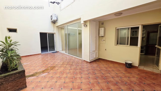 Top appartement Vide au rez de chaussée Terrasse — 2