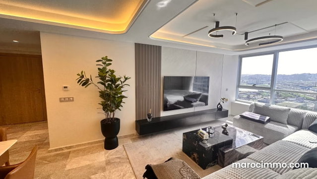 Vend appartement à Tanger City Center. 3 grandes pièces. Meublé — 4